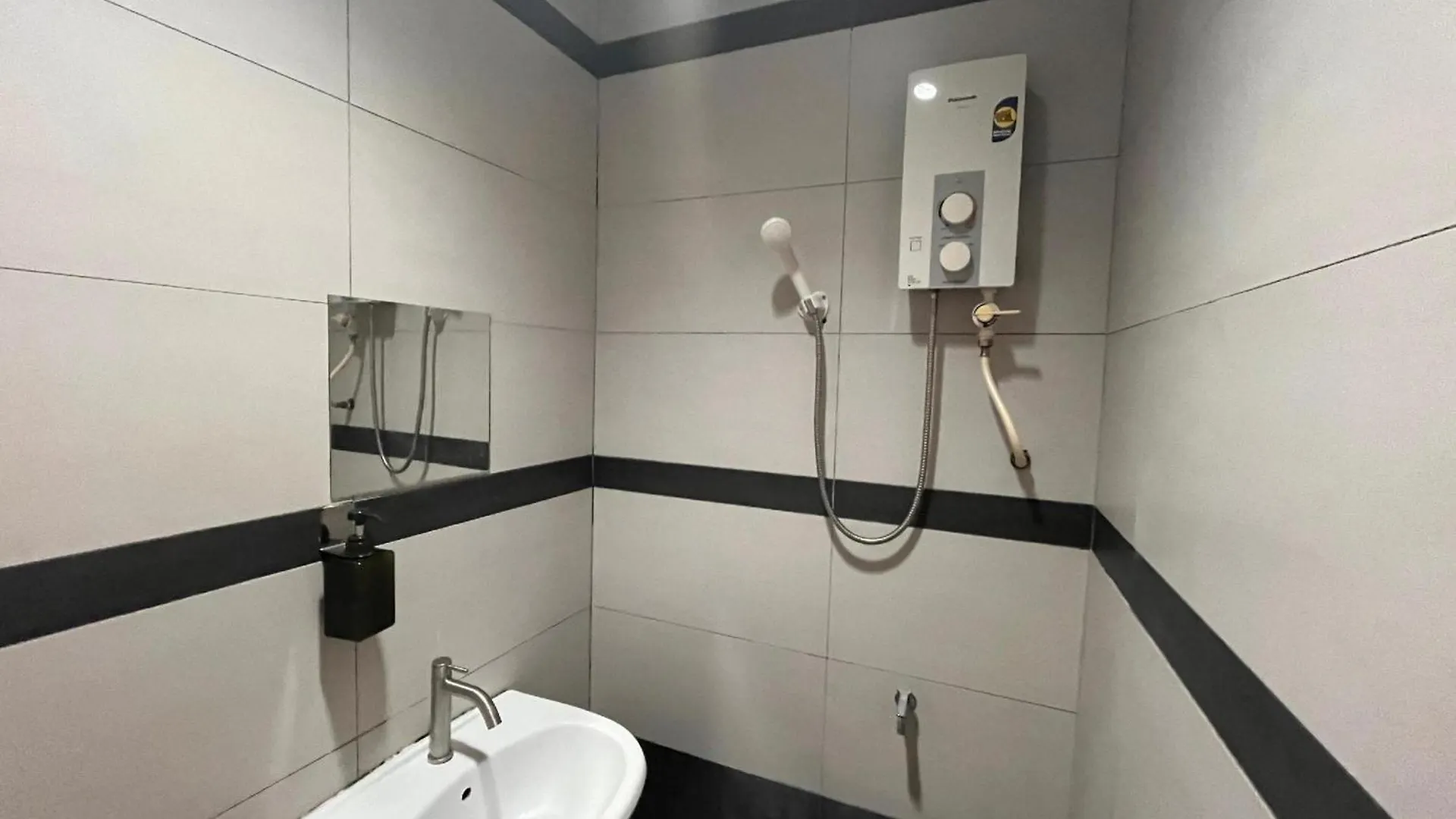 Oyo 91045 Jb Sojourn Hotel Johor Bahru
